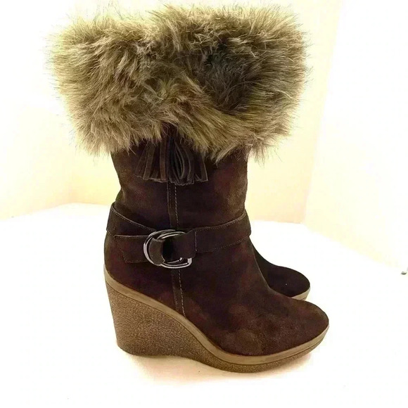 Marc Fisher Brown Suede “70’s” Rubber Wedge Faux Fur Top Buckle Boots Size 9M - Picture 3 of 16